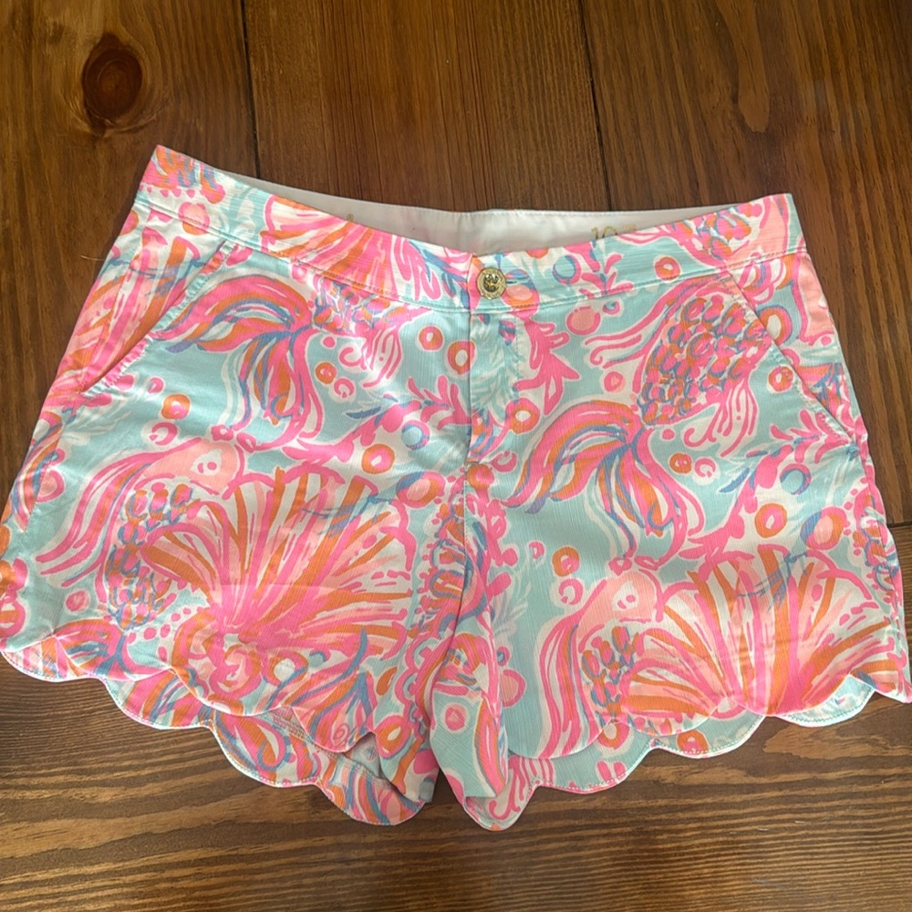 Lilly shorts size 10